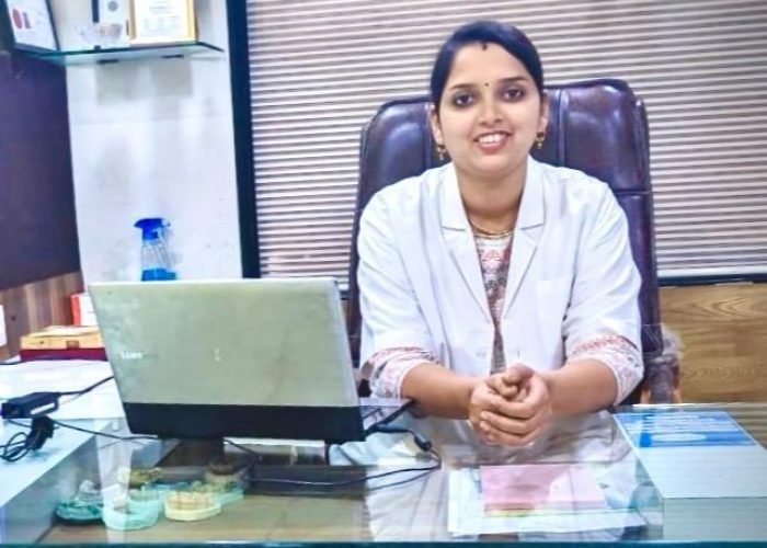 Dr Mugdha Durkar